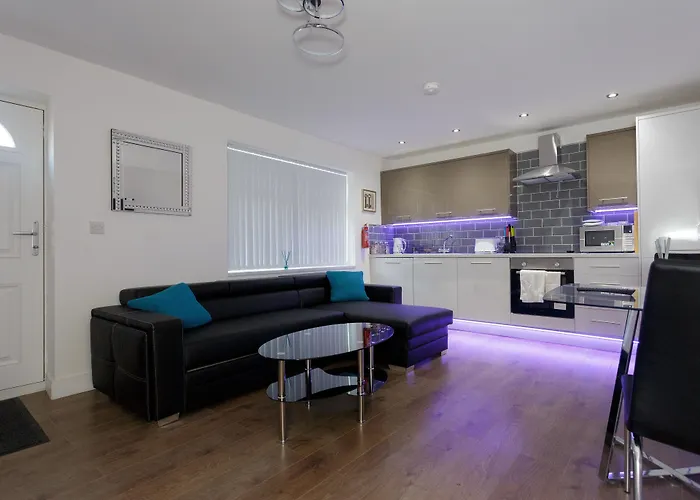 Live In Leeds Greenhill 4*