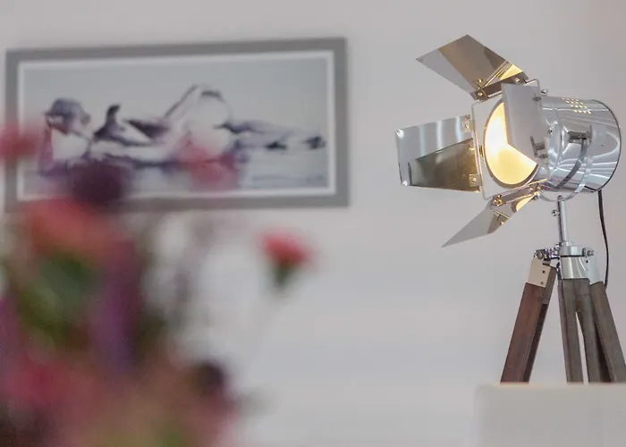 Live In Leeds Greenhill 4* Bradley (Staffordshire)