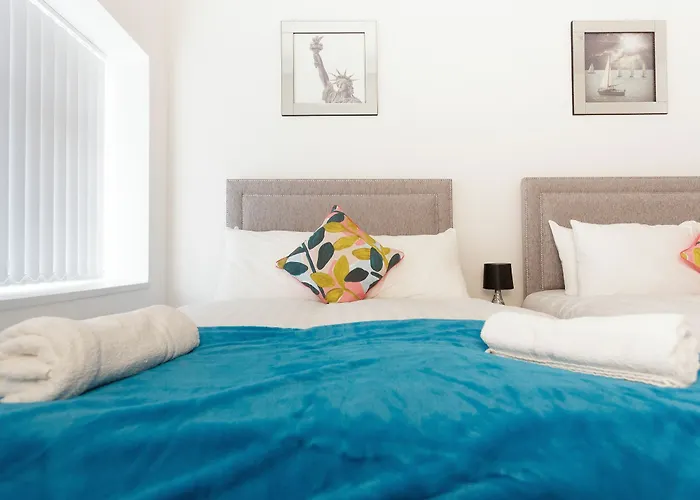 Live In Leeds Greenhill 4* Bradley (Staffordshire)