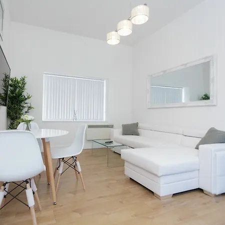 Apartment Live In Leeds Greenhill