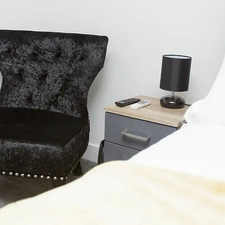 Live In Leeds Greenhill