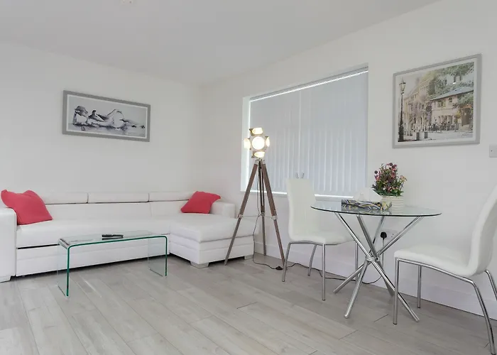 ホテル Live In Leeds Greenhill Bradley (Staffordshire)