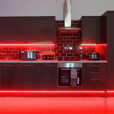 Live In Leeds Greenhill 4*