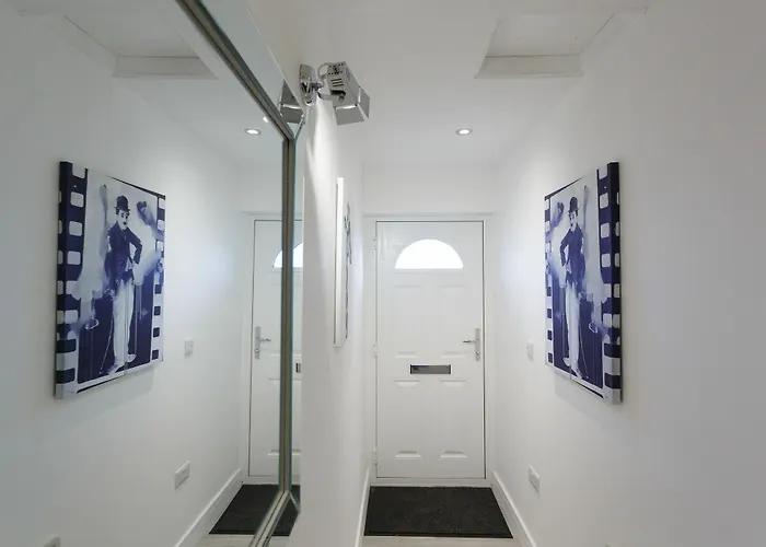 Live In Leeds Greenhill